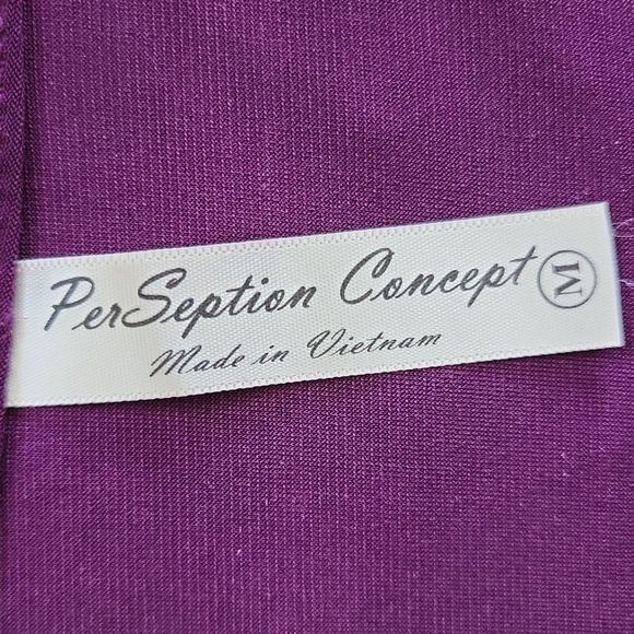 Plum blouse, sz M - Picture 3 of 12